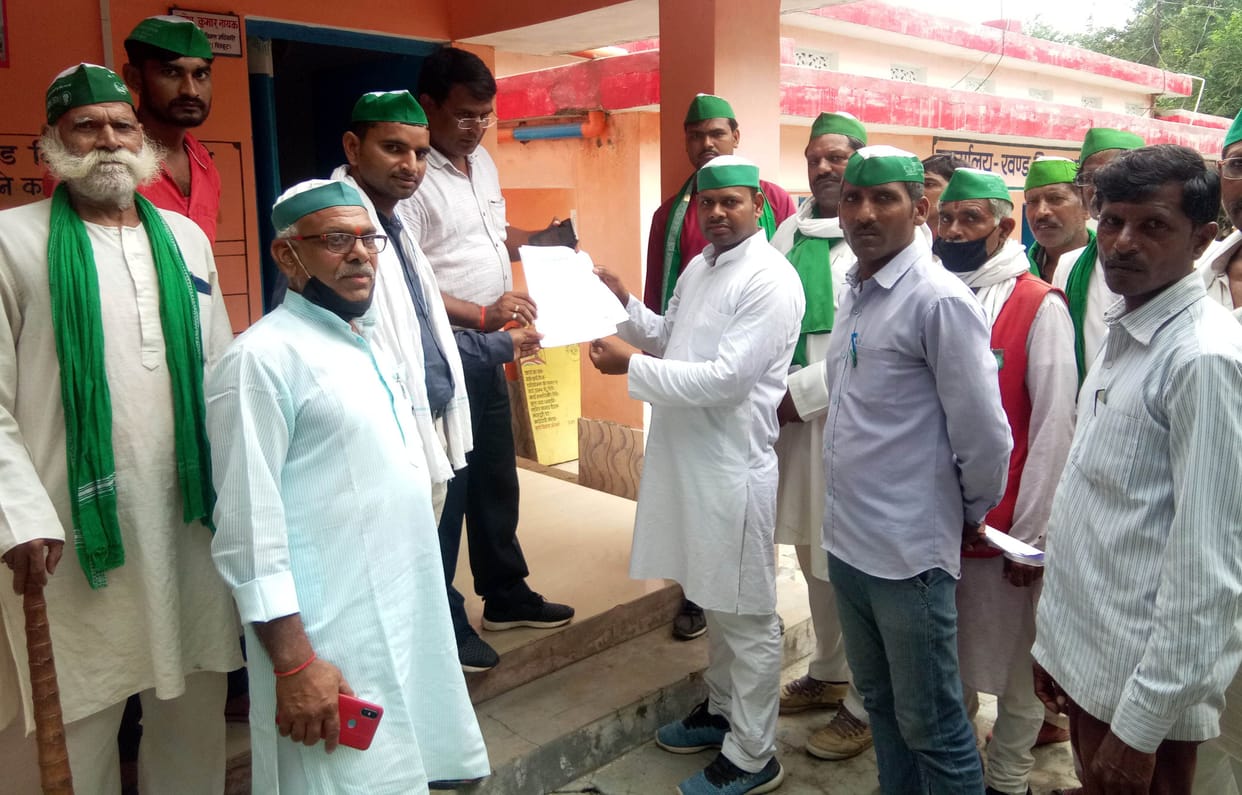 anna maveshee aur bijalee samasya se kisaan pareshaan