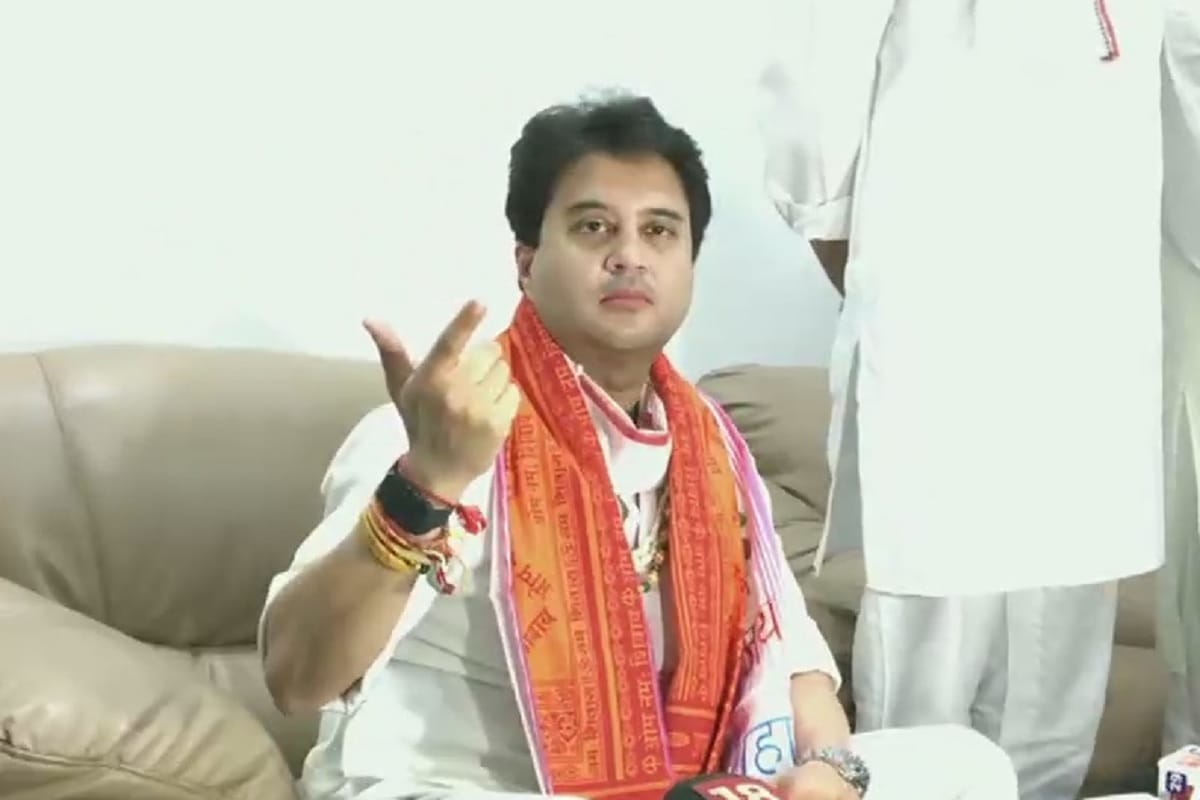 Jyotiraditya Scindia says that congress itself does not know what their leader did and did not
