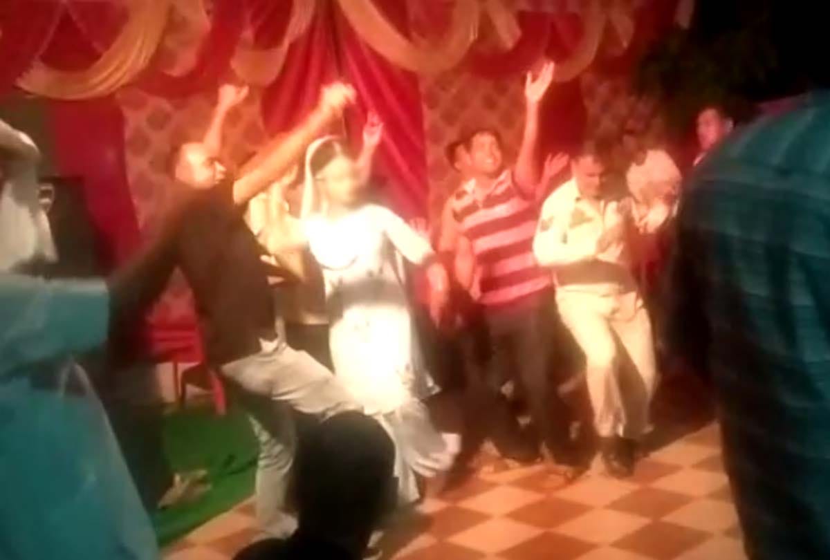 Kathua Police personnel dance with dancer in bani police station in Kathua, video goes viral