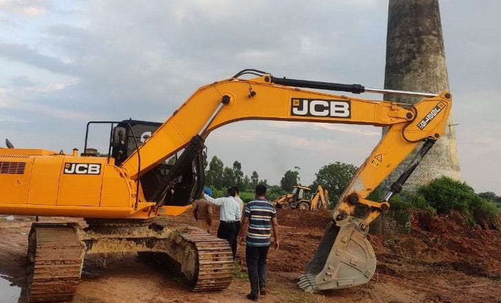 JCB on the floor kiln