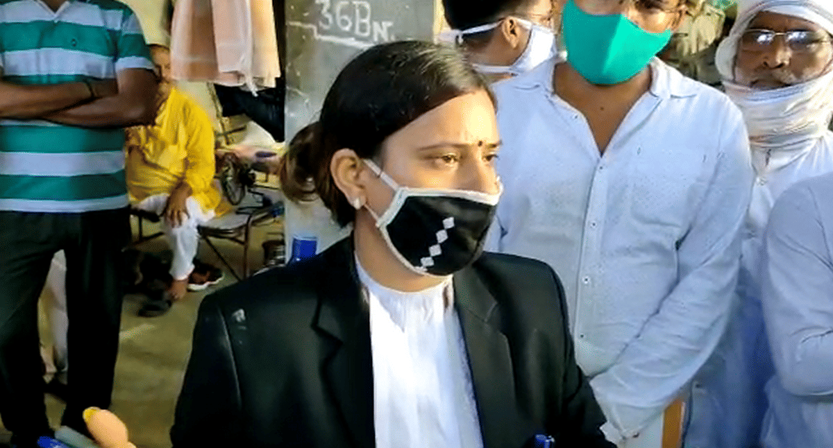 Bahubali mla vijay mishra and his daughter accused on police of murder in bhadohi up