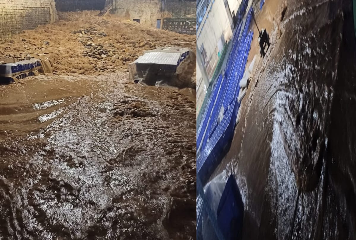 The water of the rainwater drains enter into the company, destroying millions of batteries and raw materials