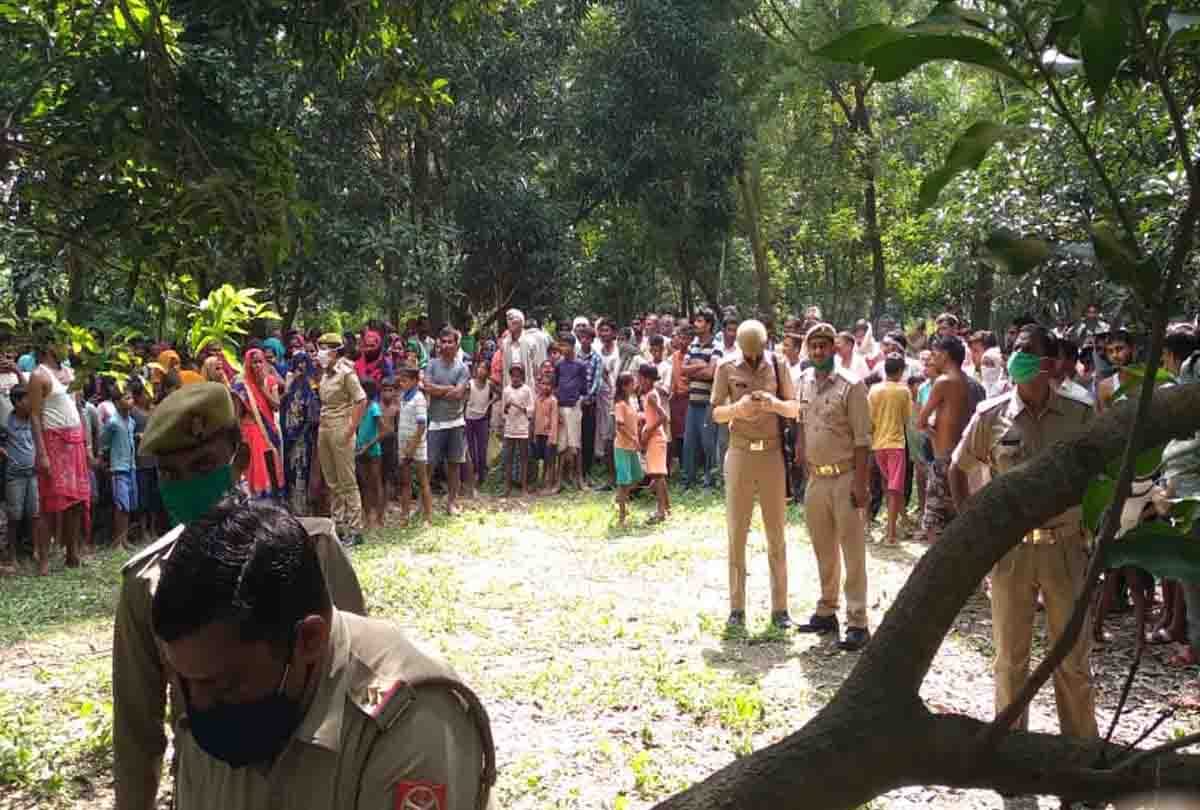Dead bodies of lovers found hanging in the garden in hardoi