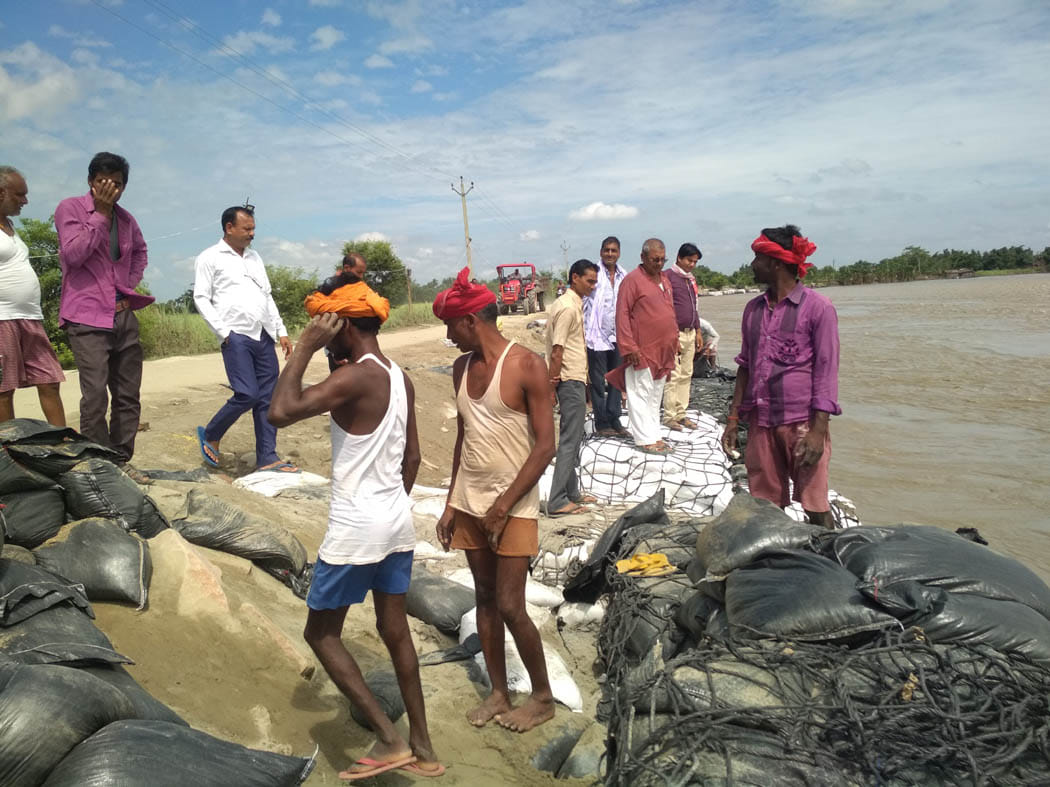 naravajot-pipraghat dam and road  in danger