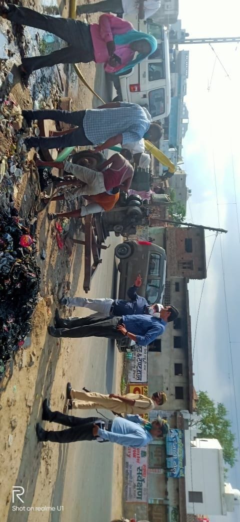 Hathras: New SDM visited the city, found dirt