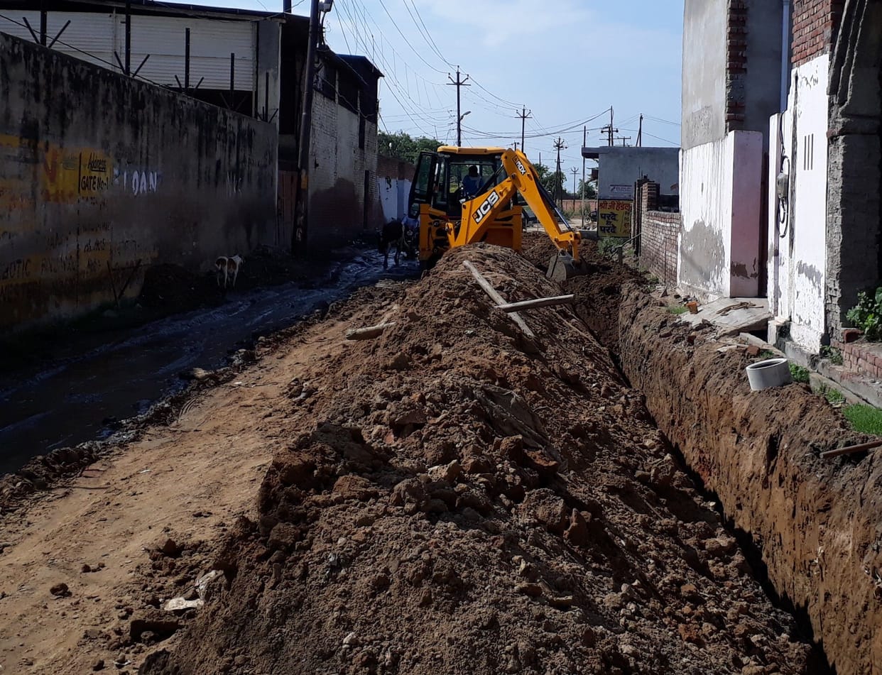 pipline fited in amrit scheme created problem for people