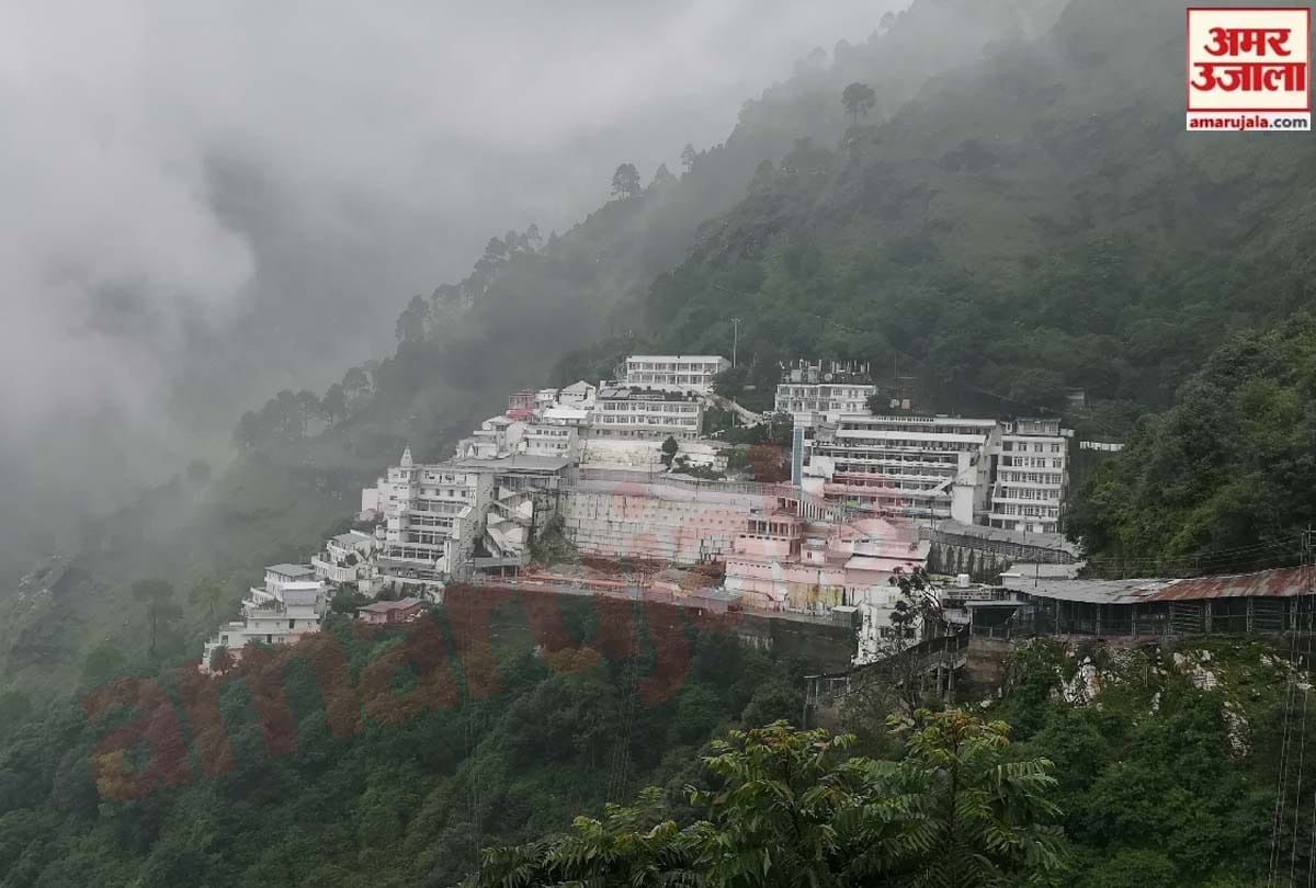 Mata Vaishno Devi Yatra, Helicopter service suspended throughout day due to haze on Trikuta mountain