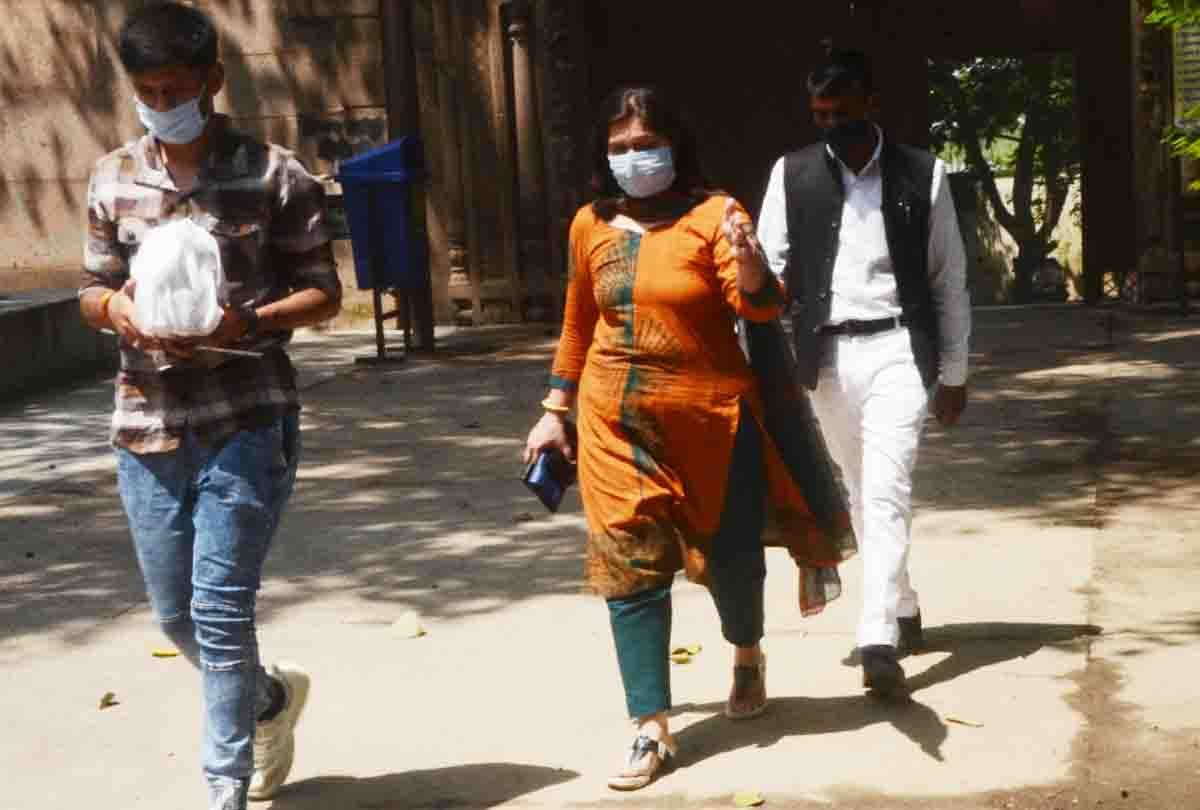 Vikas Dubey Kanpur News: Case filed against Vikas Dubey's wife Richa, SIT made another shocking disclosure