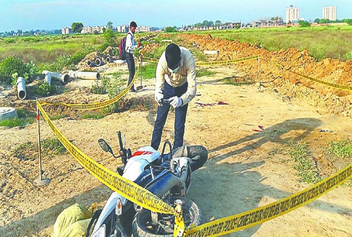 greater noida police encounter two robbers injured