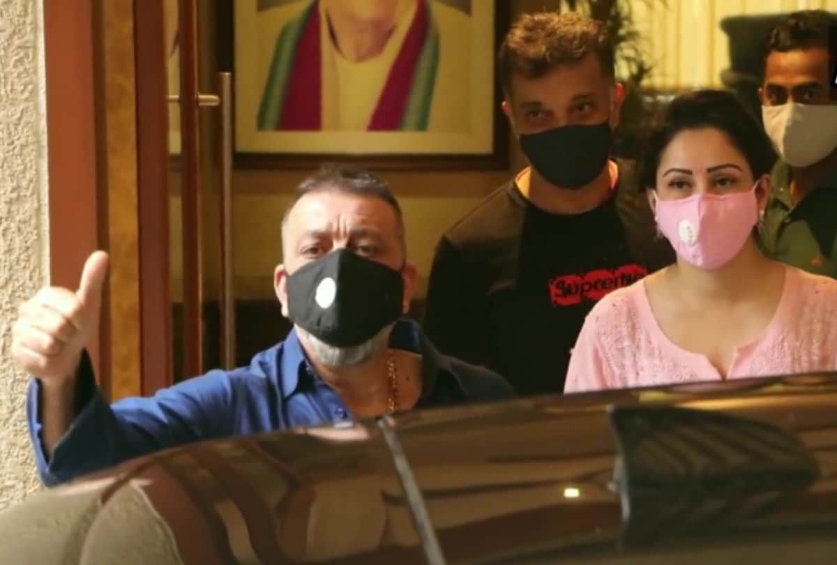 Sanjay Dutt Pic Goes Viral who is getting treated after being diagnosed with cancer