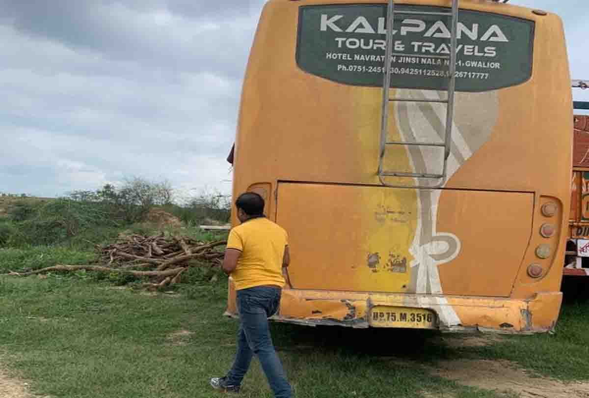 ARTO broker hijacks bus from Agra