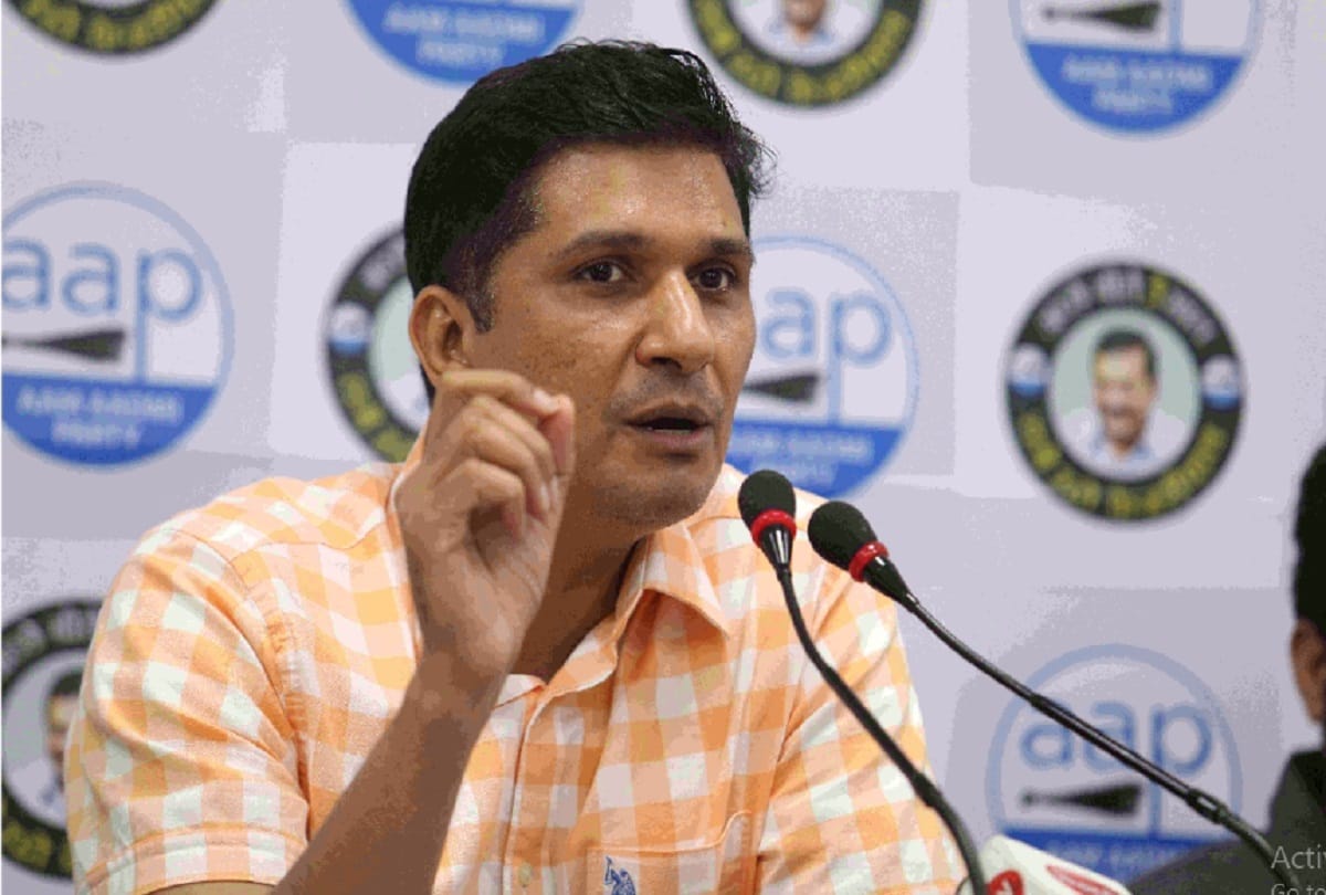 AAP said BJP is busy destroying Delhi