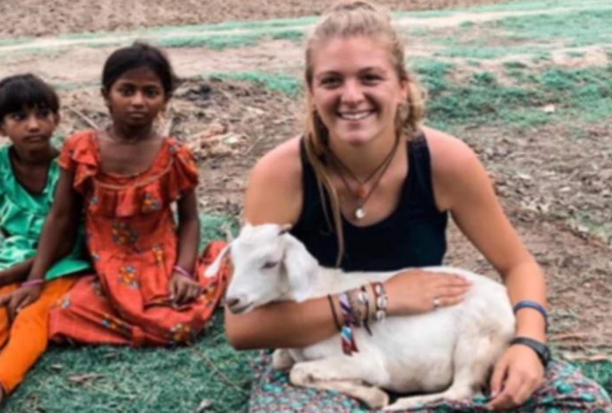 French couples daughter health news update in Maharajganj