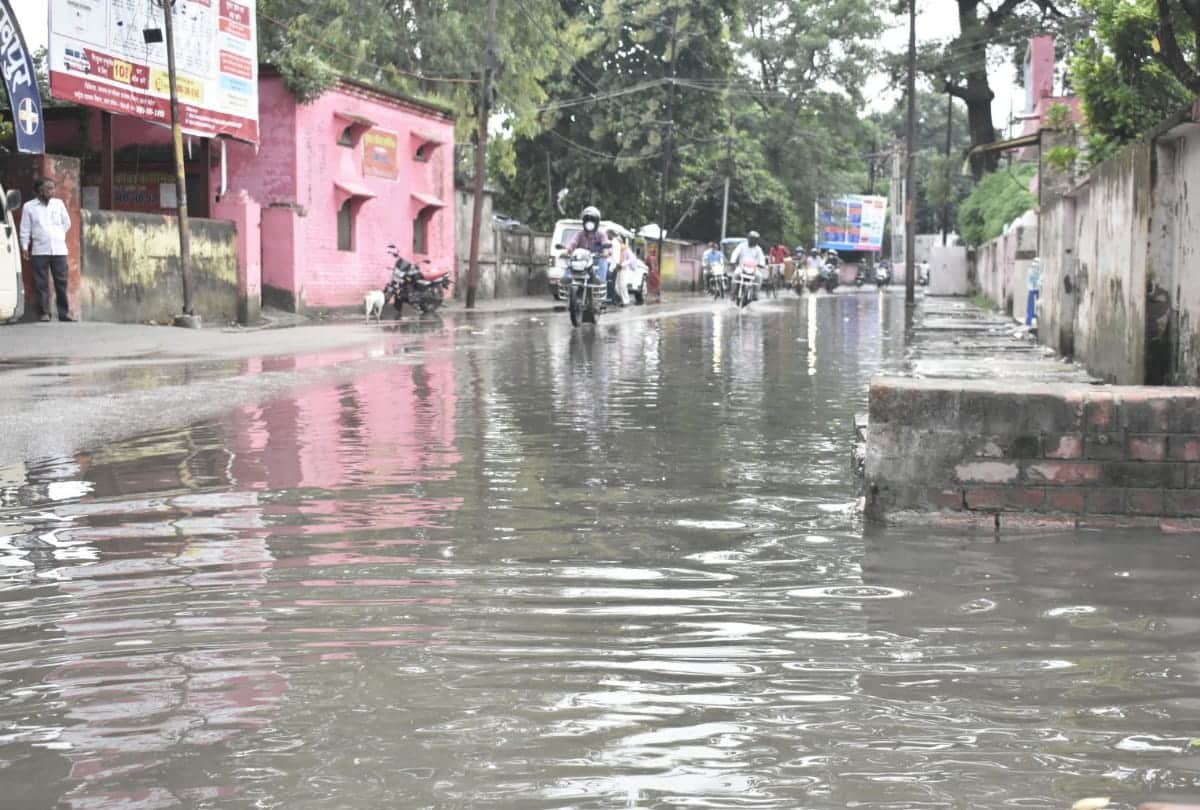Gorakhpur Weather update news heavy rain start in gorakhpur weather change see latest photos