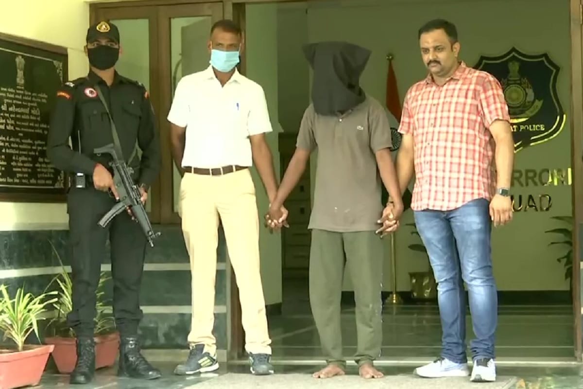 sharp shooter infected corona virus, who was sent to kill gujarat bjp leaders 