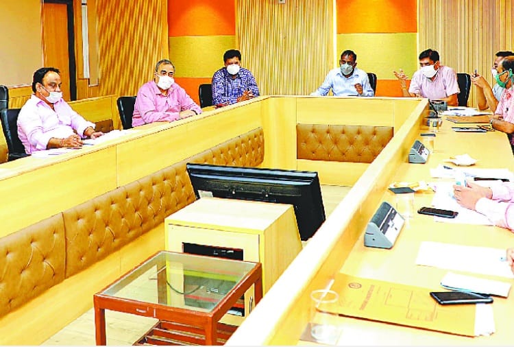 nagar nigam chandigarh rejects proposal of entery fees in parks