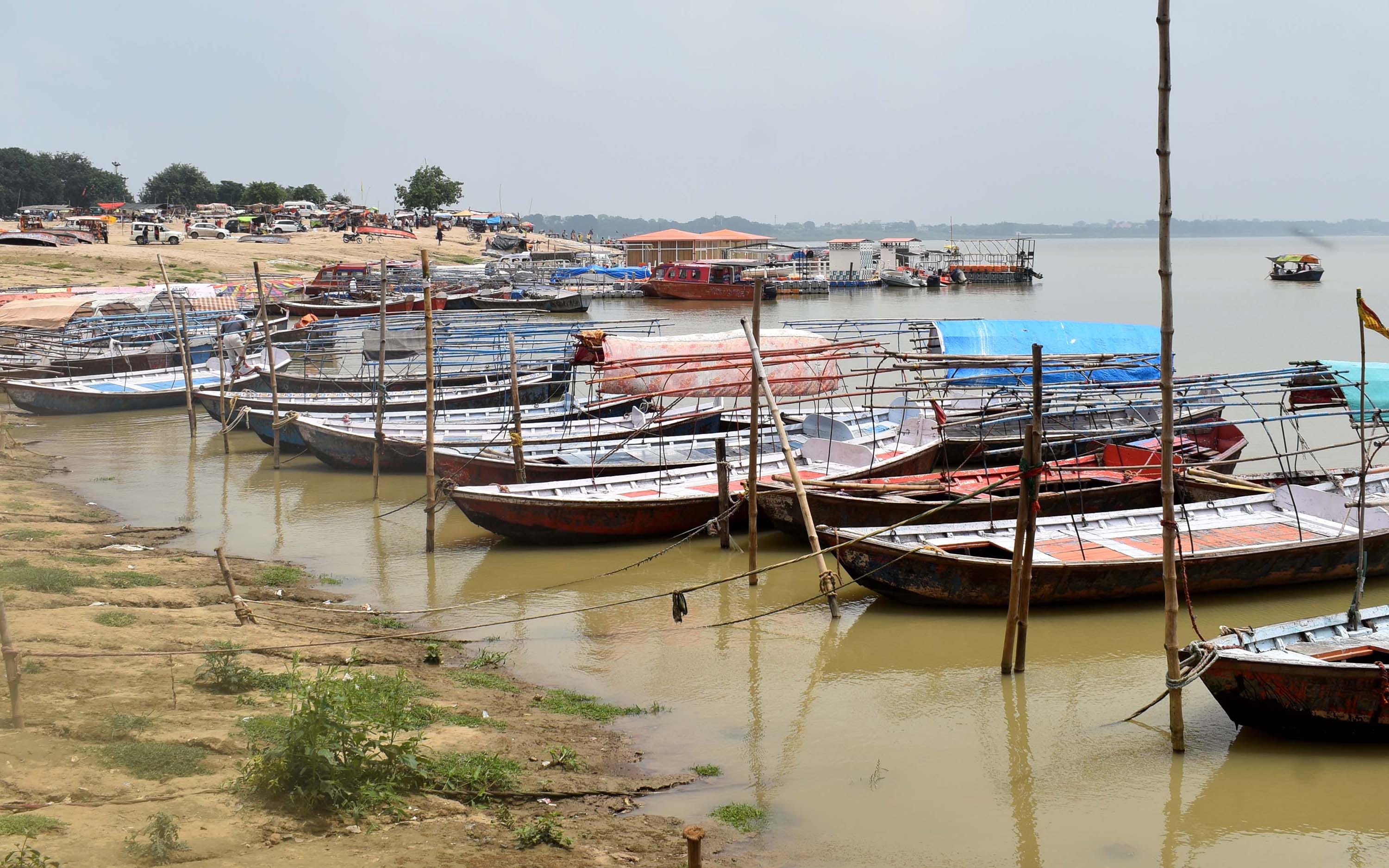 Prayagraj News: Rise in Ganga-Yamuna water level, NDRF alert