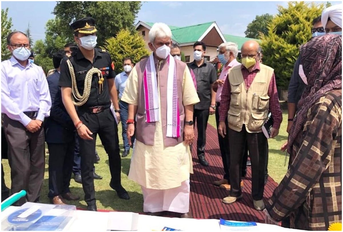 Lt Governor Manoj Sinha announces Rs 50 lakh as first instalment of untied grant to all Deputy Commissioners across Jammu kashmir