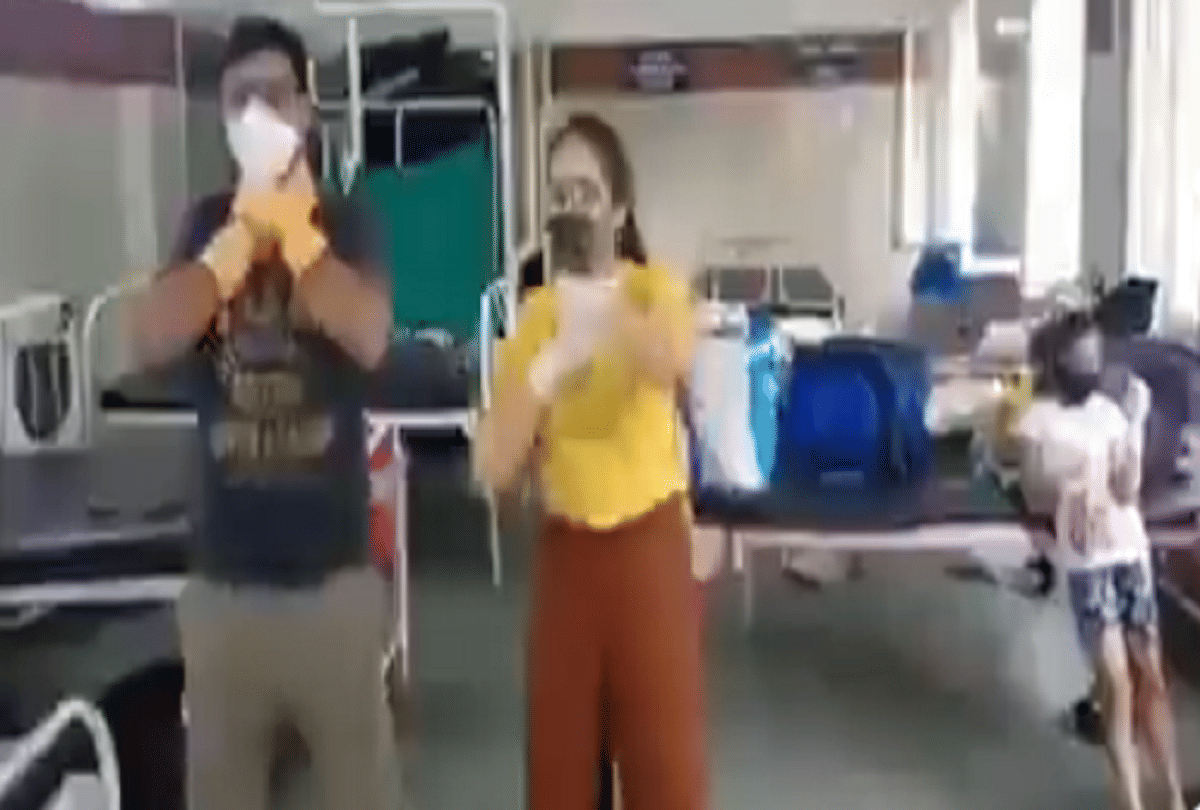 madhya pradesh katani family celebrates after defeating coronavirus dance on sushant singh rajput song video goes viral