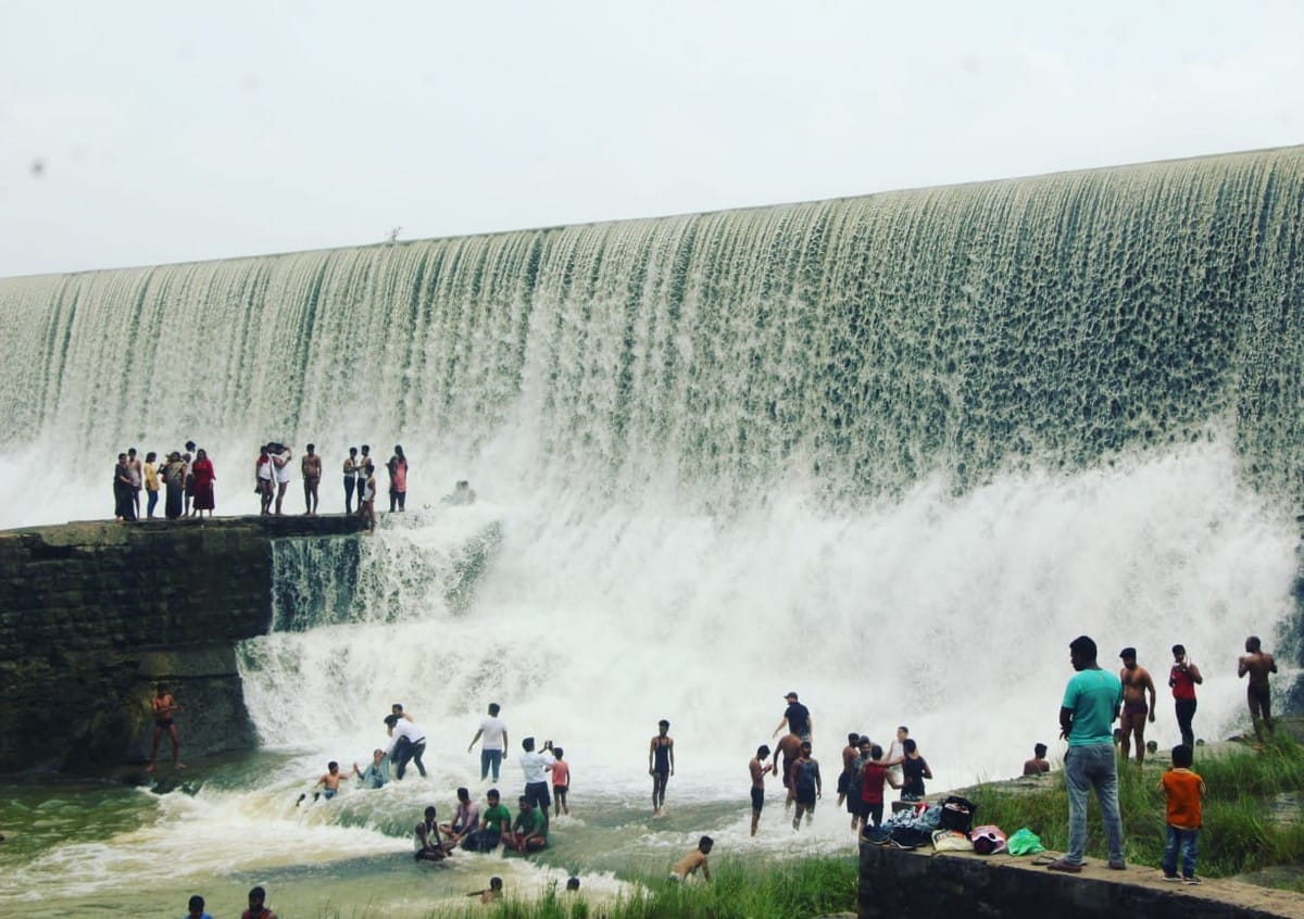 Prayagaraj News: No third clue of a young man who was found in a lake, even a clue, returned from Rewa