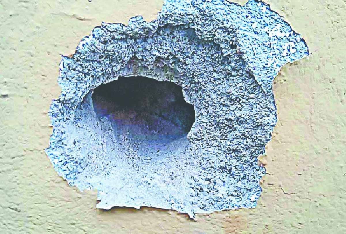 Pakistan repeatedly violates ceasefire at international border hiranagar kathua jammu kashmir