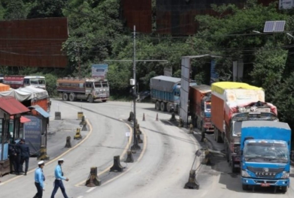 Ban on entry of vehicles in Kathmandu due to Corona epidemic