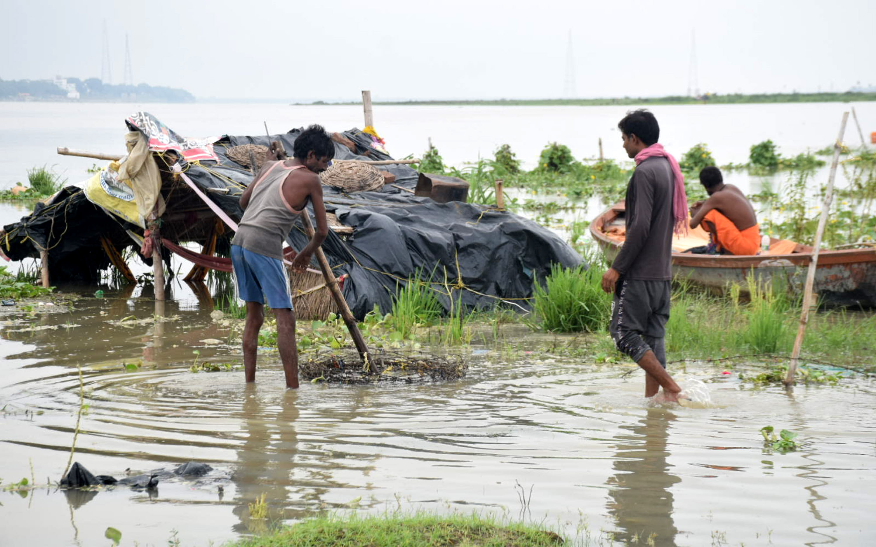 Prayagraj News: Ganga-Yamuna again on boom