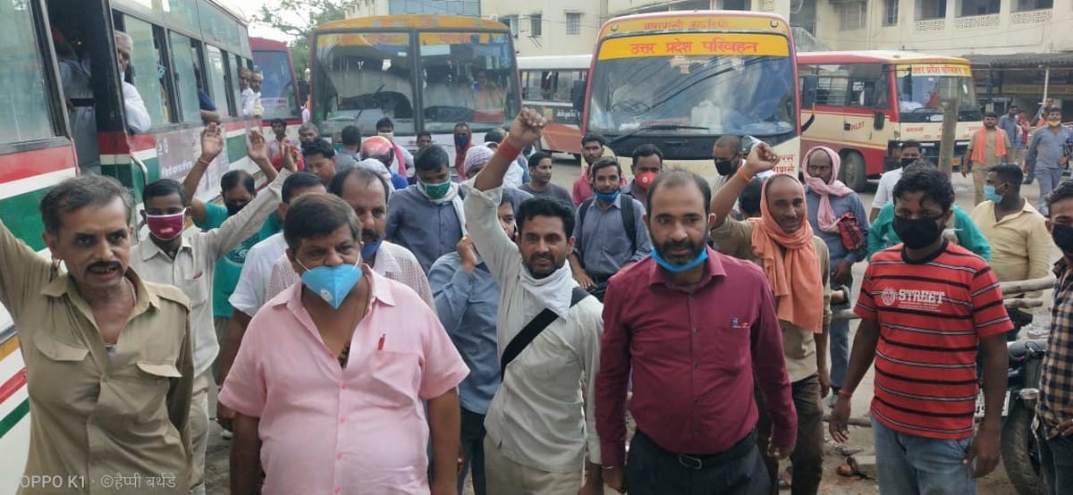 Policeman beaten up roadways watchman angry workers stalled bus operations in varanasi
