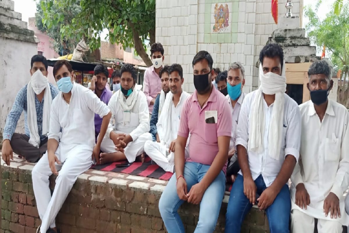 UP News: Villagers have started hunger strike demanding the construction of the road in Shamli