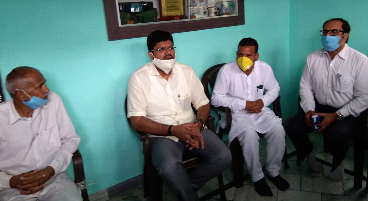 Some people are trying to give political color to the factional strike: Deputy Chief Minister
