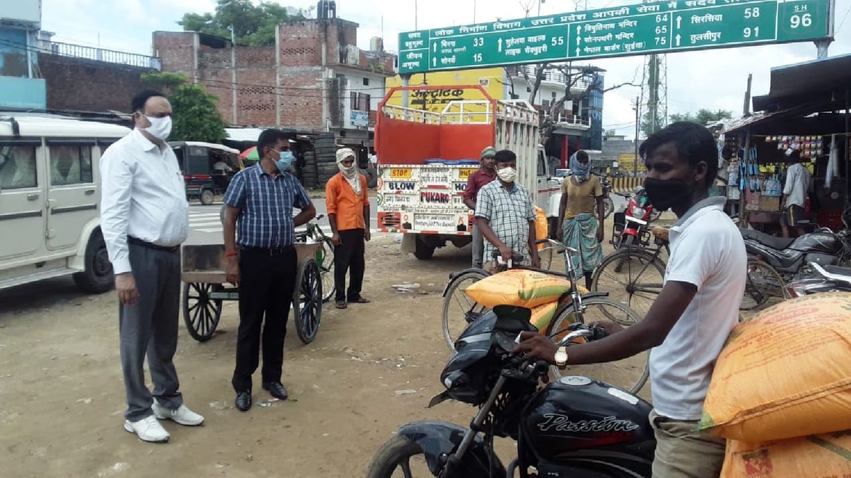 License of three shops suspended for selling fertilizer at higher price