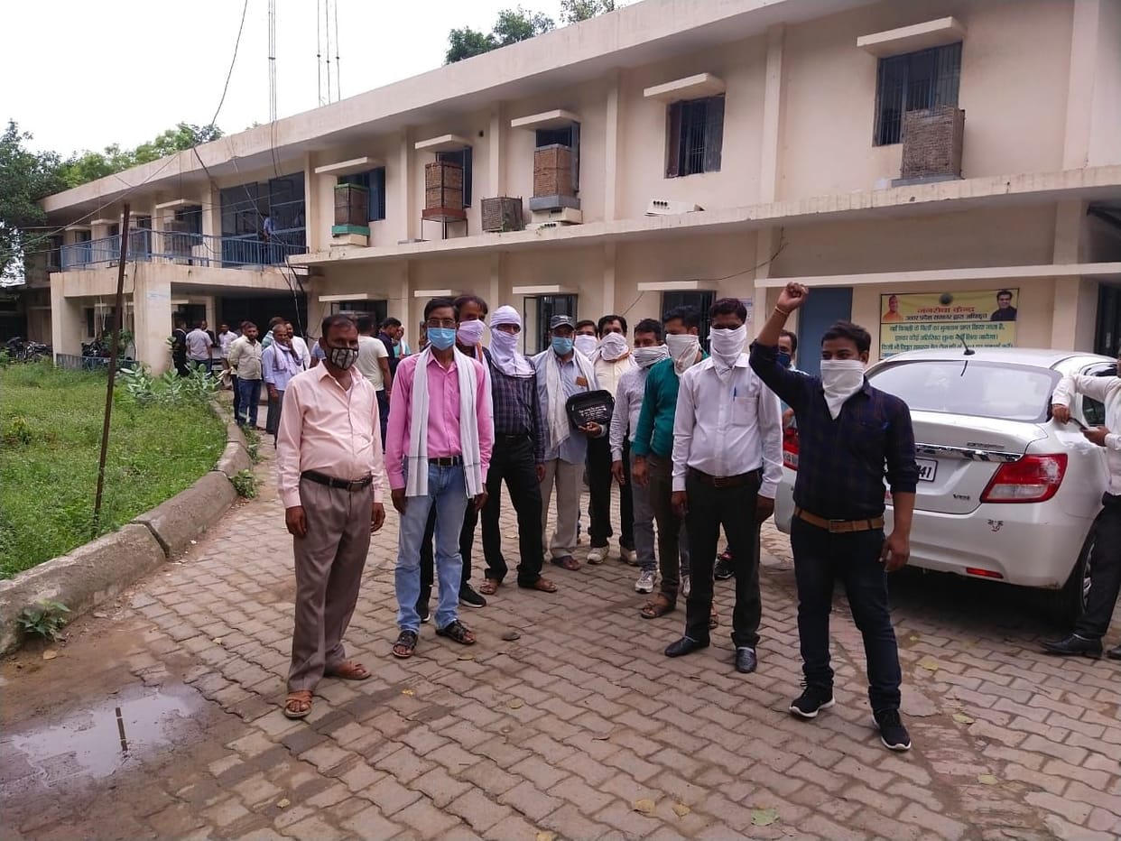 electric workers get annoyed due to lack of promotion,