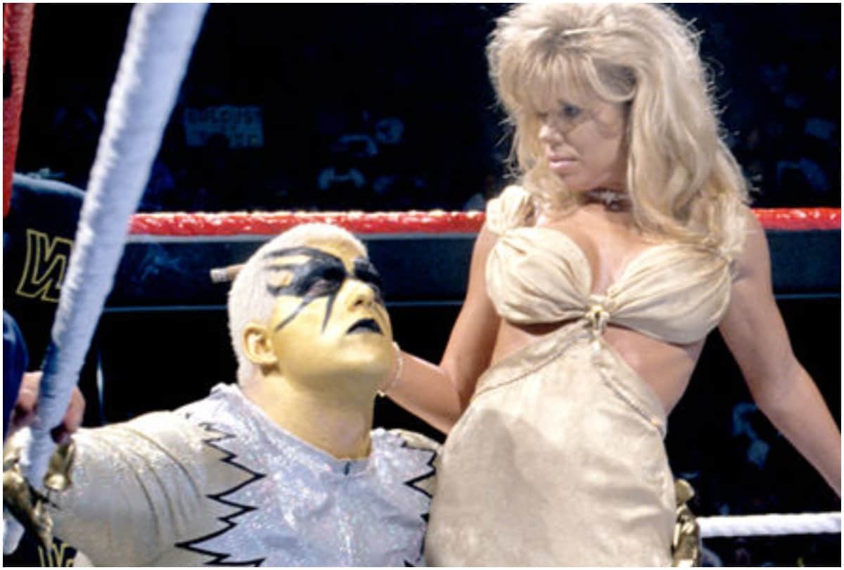 4 wrestling marriages ended divorce steve austin and debra
