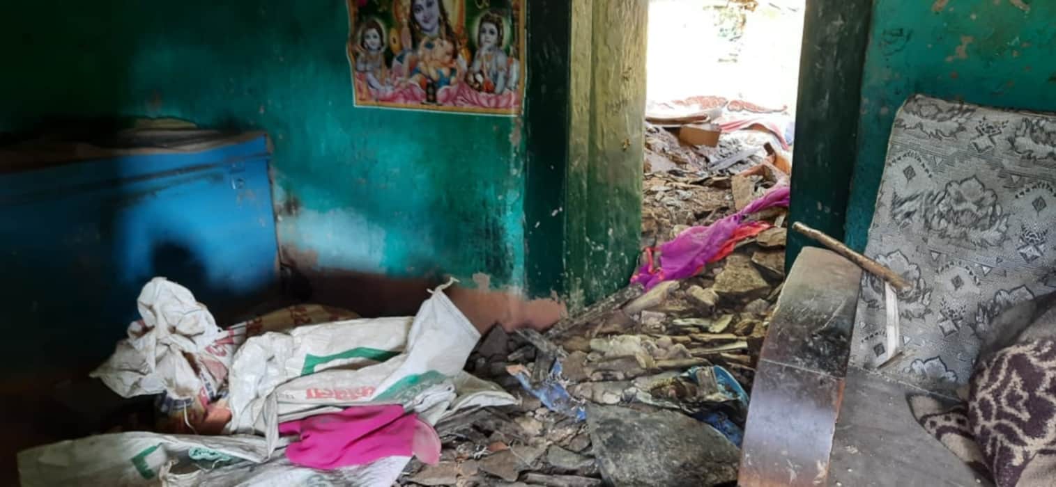 Uttarakhand Latest News Update in hindi : house collapse in pithoragarh, ground zero photos