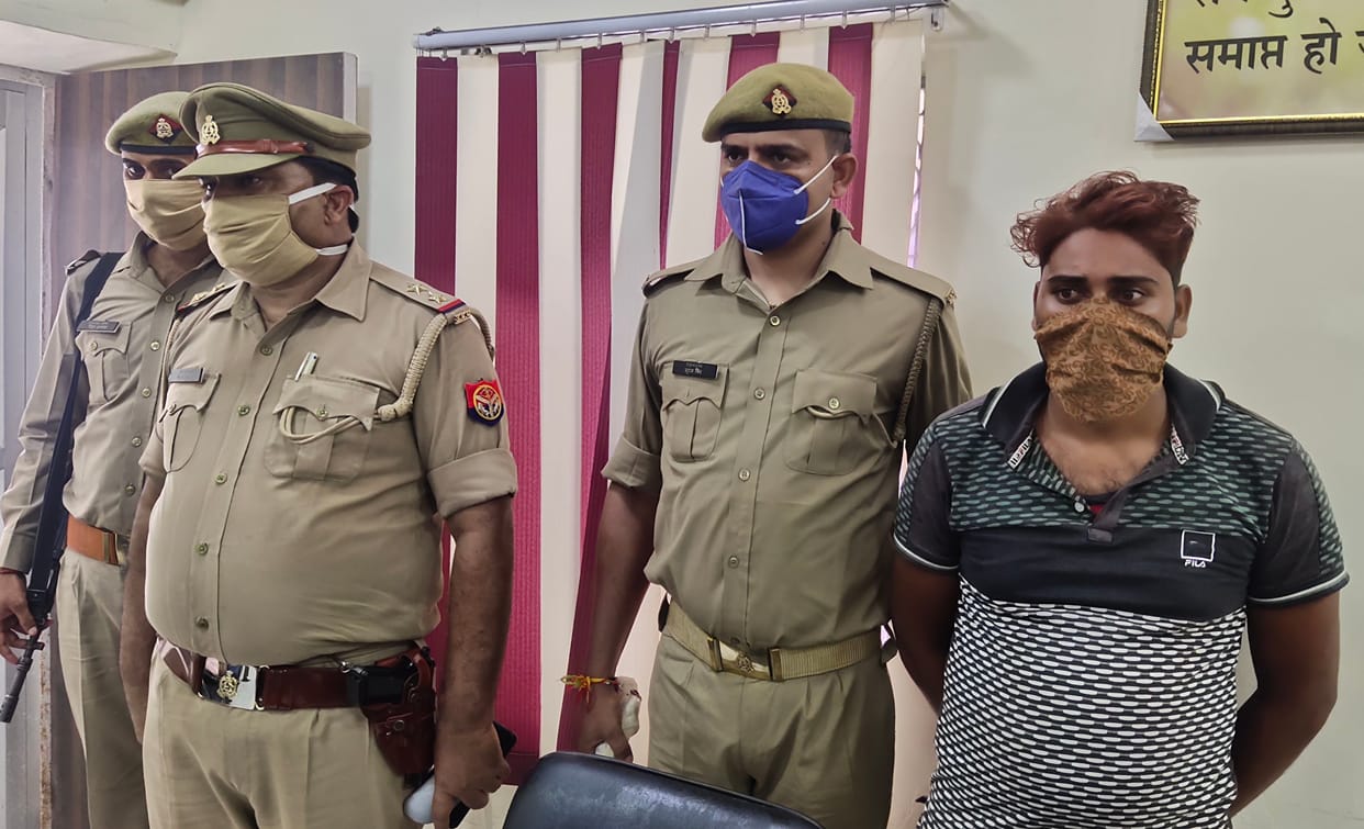 criminal rafeeq,robber rafeeq,firozabadi rafeeq,gangester rafeeq