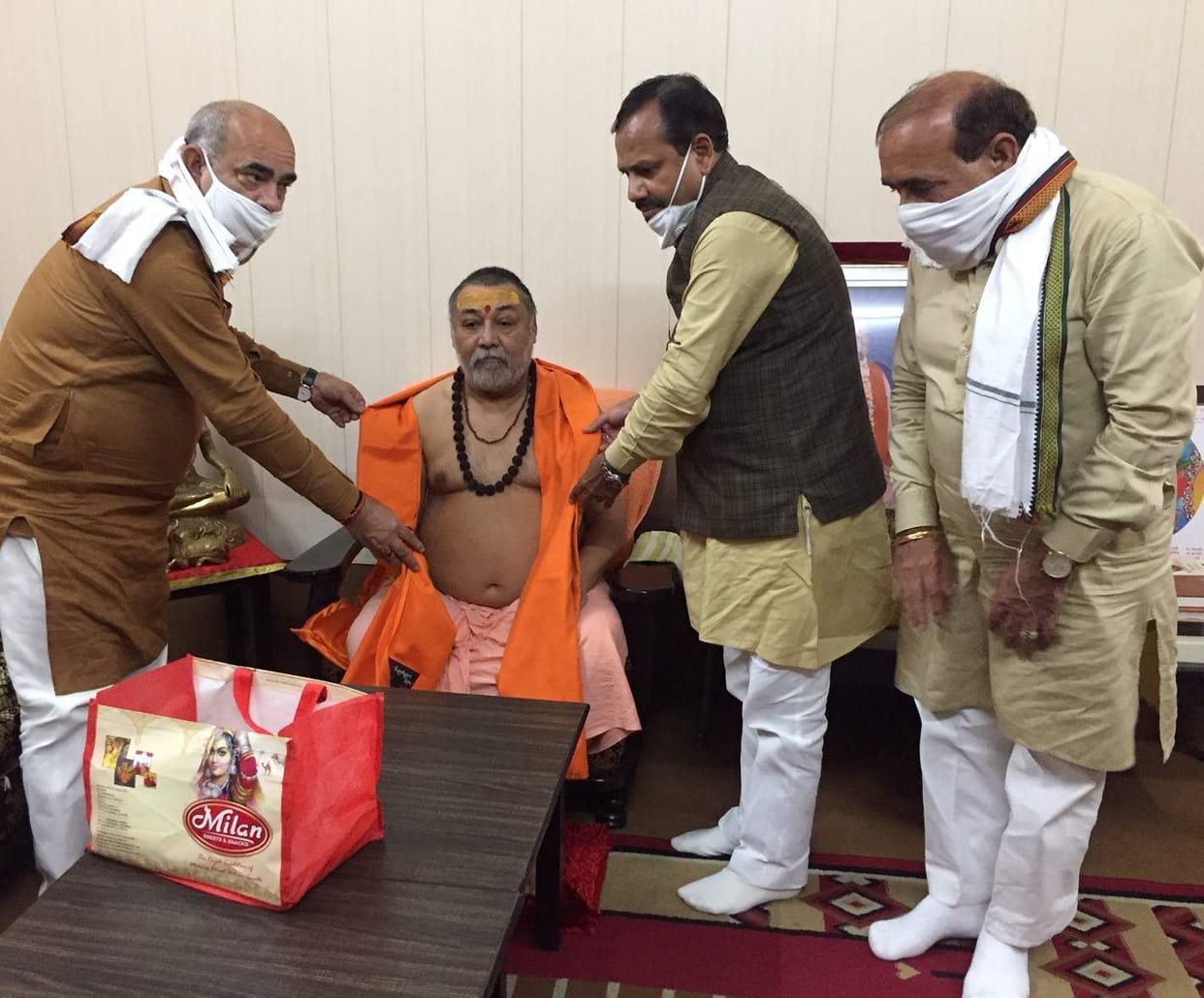 Corona vaccine will be ready soon, life will return again: Shankaracharya Rajarajeshwara