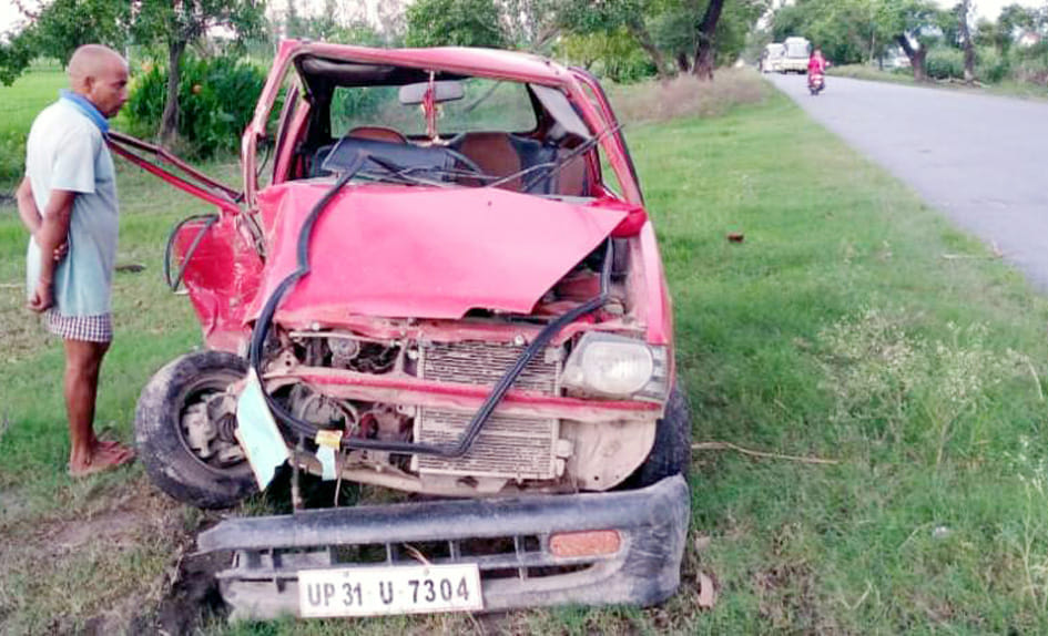 Tanker and car collision, three injured