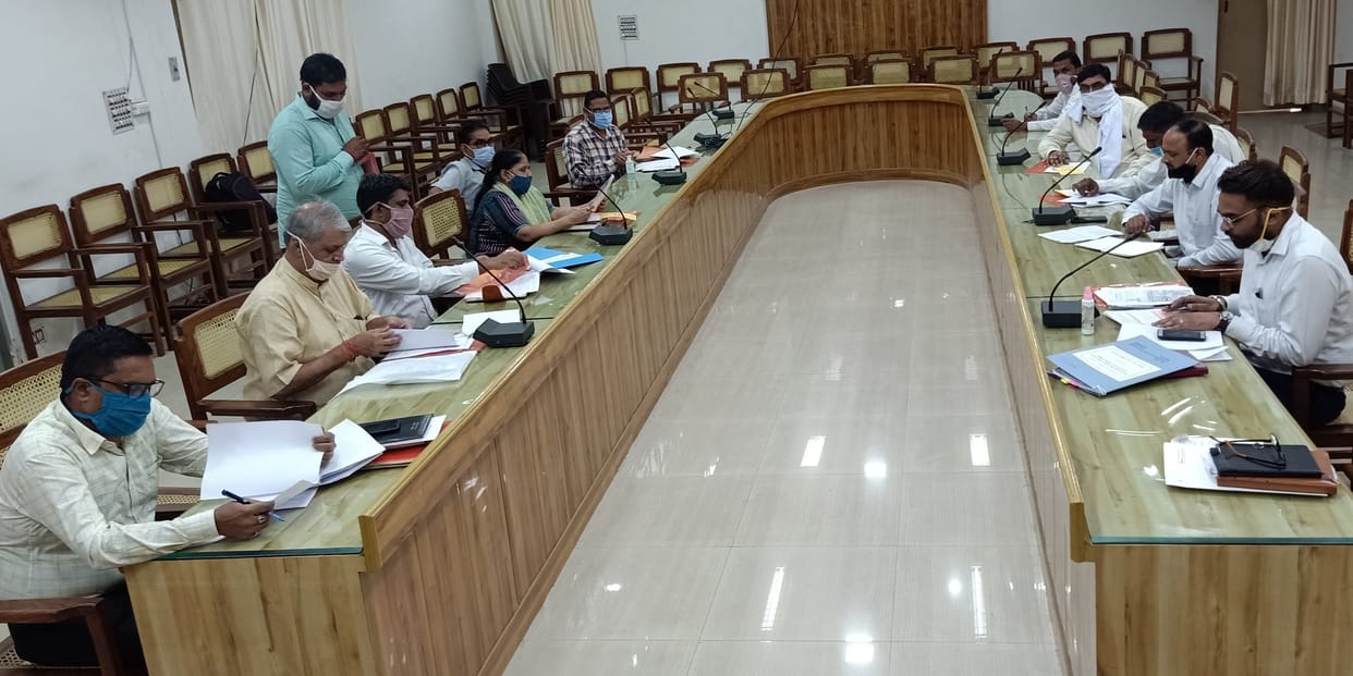 Set up committee to settle land dispute