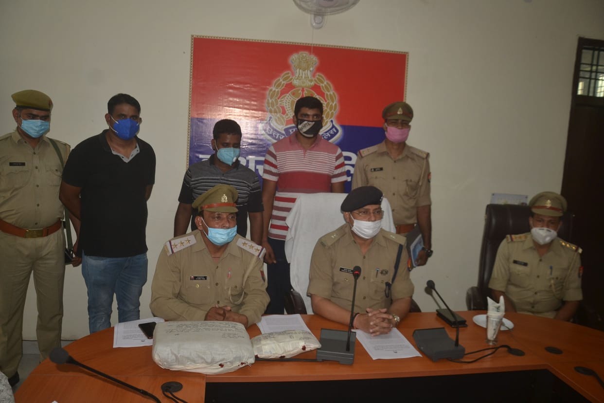 Hathras: Police busted gang, providing job and loan, two arrested