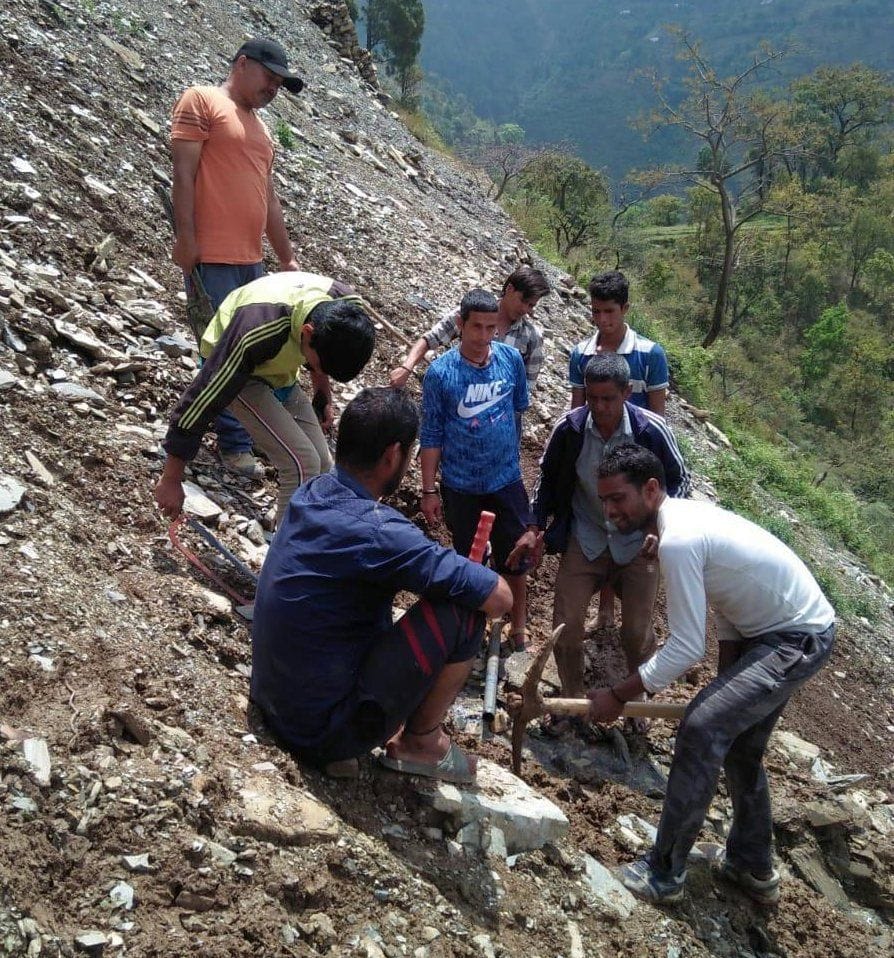 People upset due to damaged Jamtari drinking water scheme