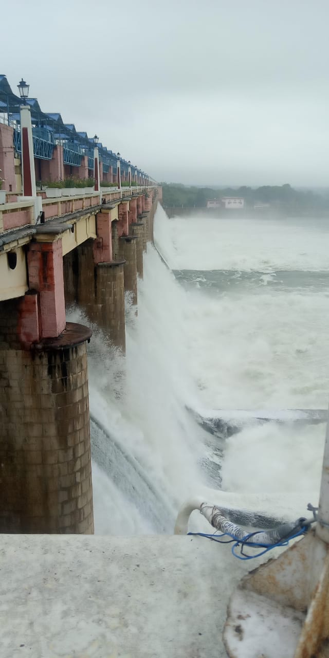 matatila-shahjad dam, gate open