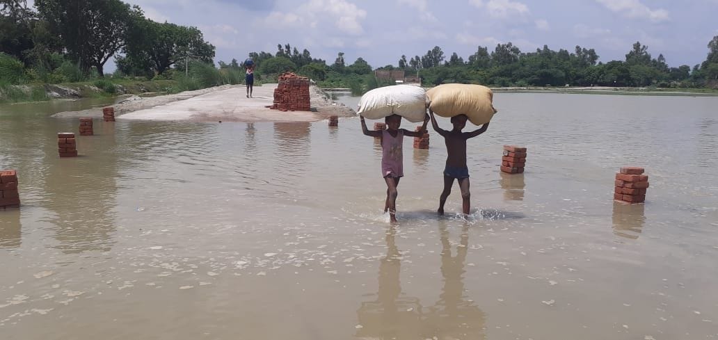 ganga chetaavanee bindu ke paar, kaasimapur mein ghusa paanee