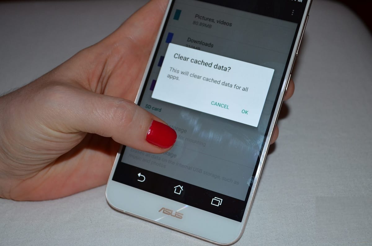 How To Clear Smartphone Memory How To Solve Hanging Problems details in hindi