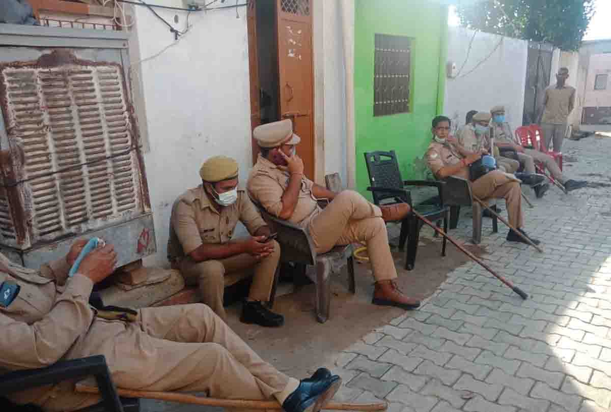 Wife and mother-in-law brutally murdered with sharp weapon, then both of thrown from the roof
