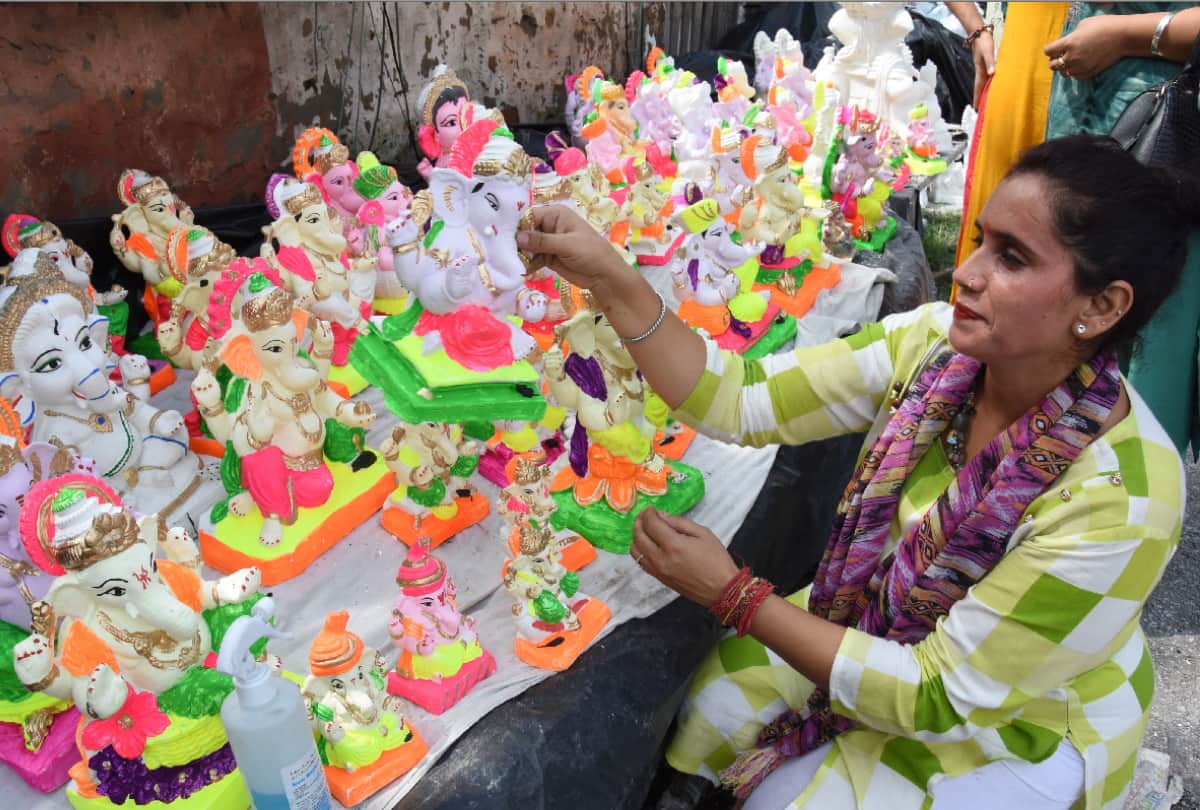 Ganesh Chaturthi 2020: Ganpati Bappa will stay in home not in pandals due to Coronavirus