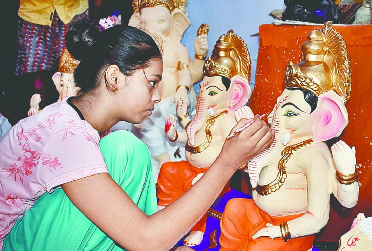 Ganesh Chaturthi 2020: Ganpati Bappa will stay in home not in pandals due to Coronavirus