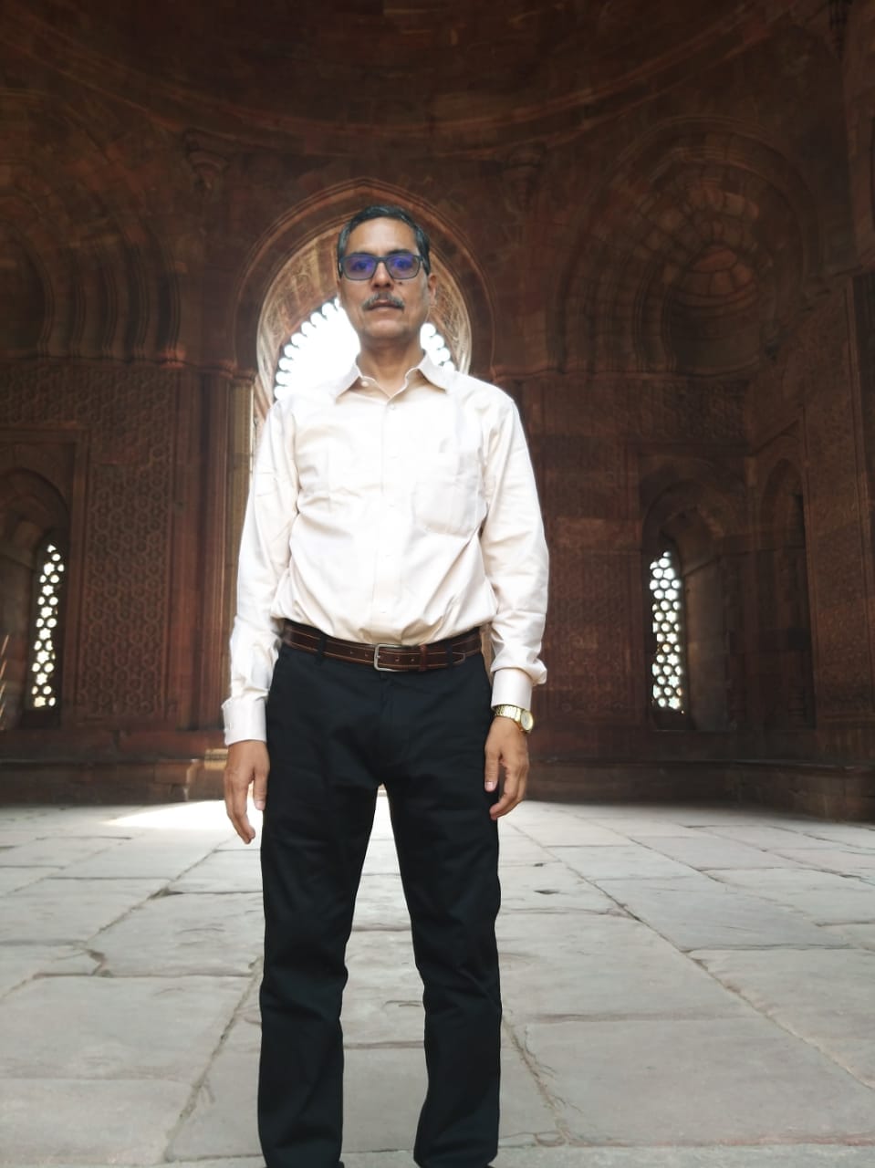 Divers dug from Mirzapur to Chunar, Dr. Tripathi not found