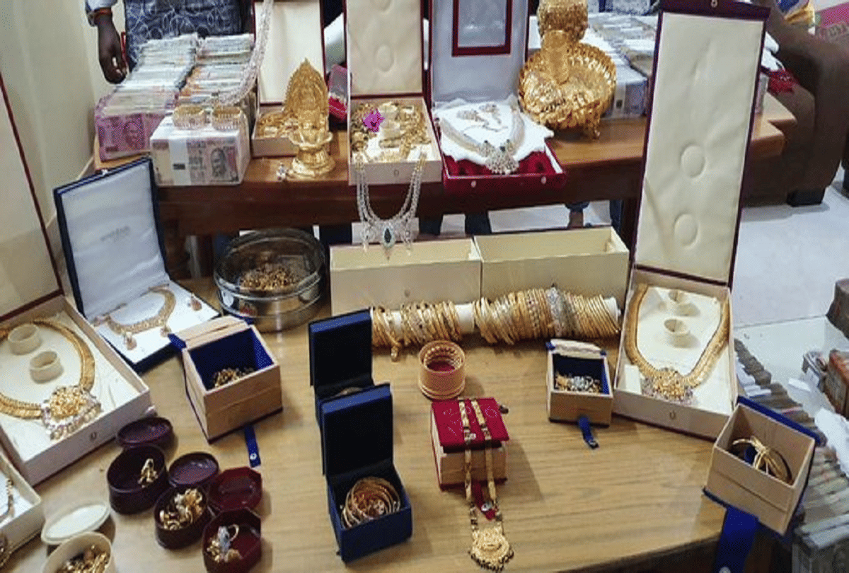 Gold smuggling from india Nepal border to Gorakhpur