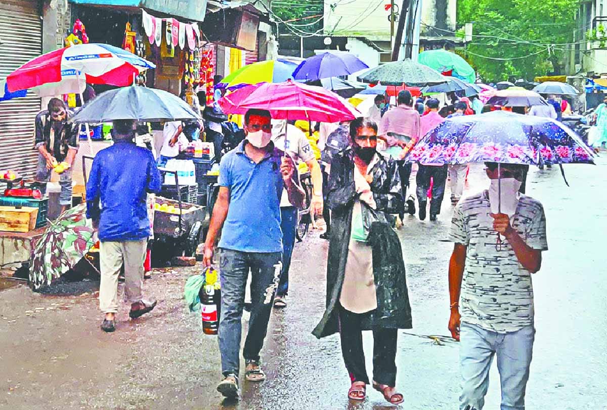 Jammu and Kashmir, Heavy rains cause river drain to rise, Meteorological Department warns of flood and landslides