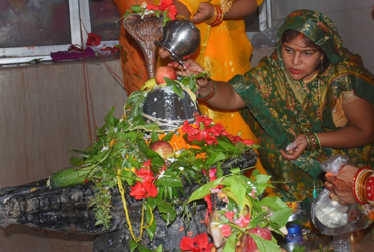Hartalika Teej 2020: Hartalika Teej 2020 puja celebration see latest photos in gorakhpur